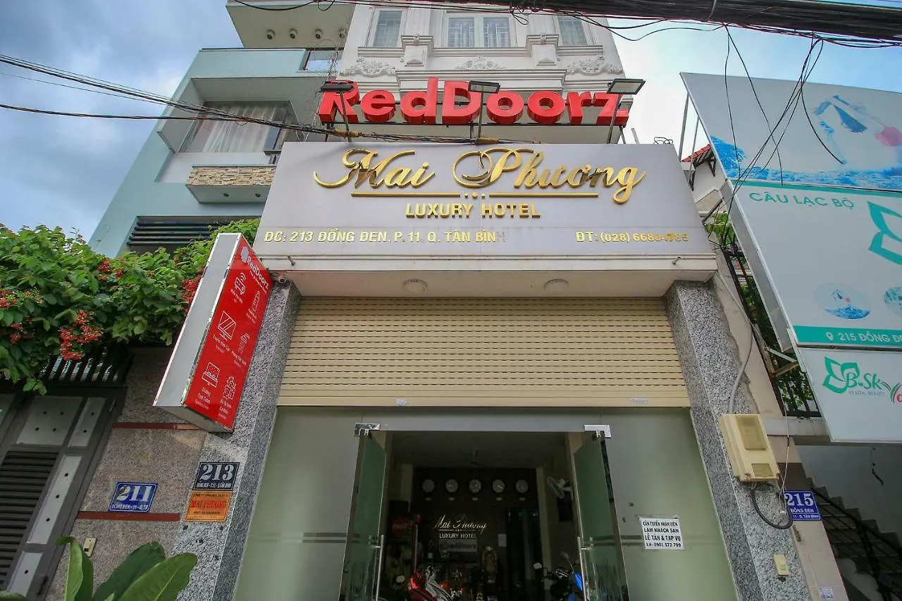 Reddoorz Plus @ Dong Den Street Hotel Ho Chi Minh City