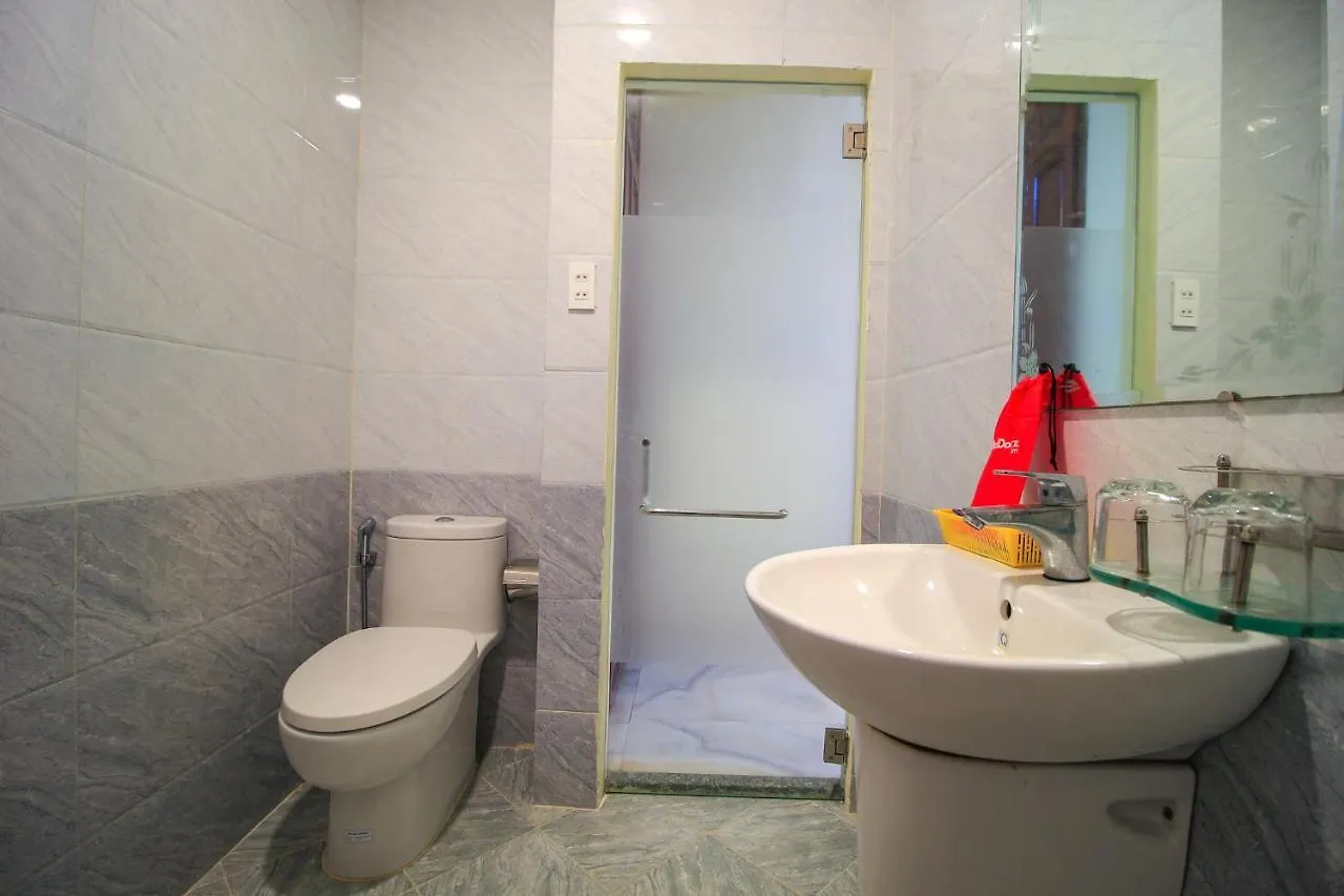 ***  Reddoorz Plus @ Dong Den Street Hotel Ho Chi Minh City Vietnam
