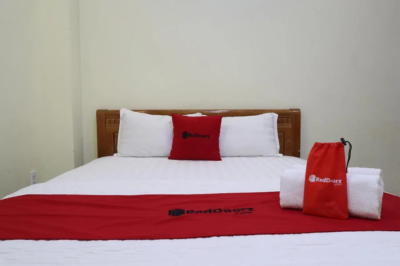Reddoorz Plus @ Dong Den Street Hotel Ho Chi Minh City 3*,  Vietnam